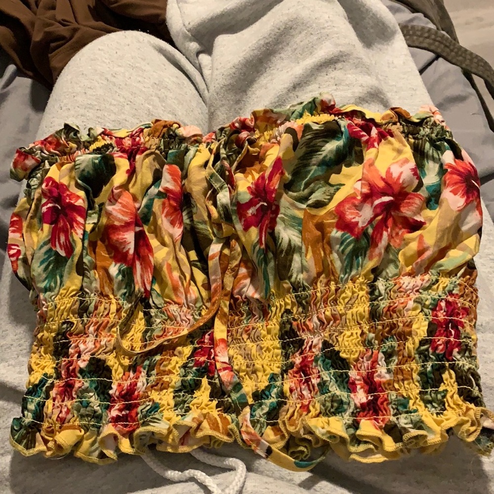 Strapless crop top